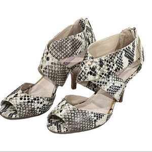 ALDO Open Toe Cris Cross Strapped Snake Embossed Kitten Heels in Size 38/7.5